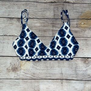 🤎3/$10 Skye Bikini Top Size E